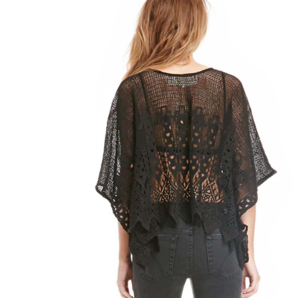 SOLD. Jen’s Pirate Booty Barcelona Cropped Kaftan - Picture 4 of 7